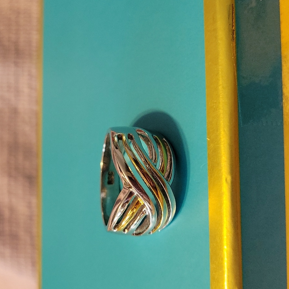 Beautiful Ring - image 1